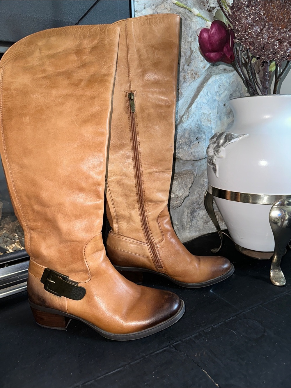 Like New Vince Camuto Bedina Leather Riding Boots